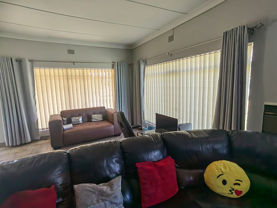 4 Bedroom Property for Sale in Parys Free State